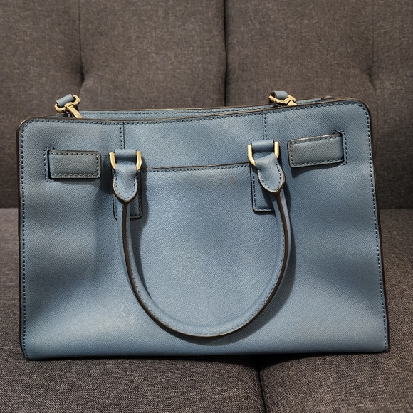 Michael Kors Blue Saffiano Leather Dillon Bag - Picture 2 of 3